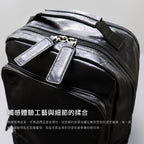 黑色紋理背包